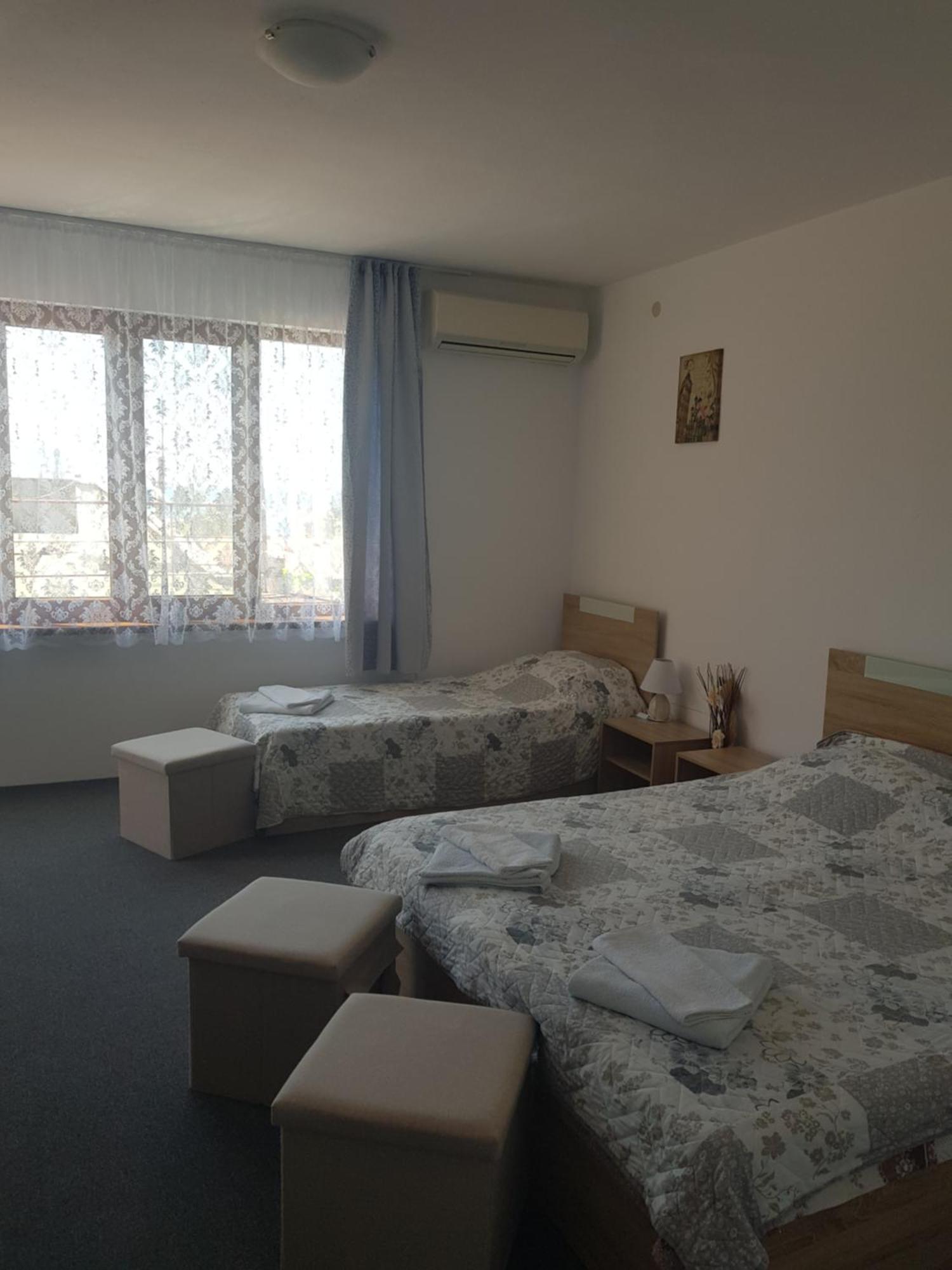 בלצ'יק Guest Rooms Radost מראה חיצוני תמונה