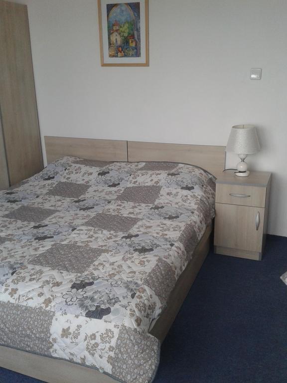 בלצ'יק Guest Rooms Radost מראה חיצוני תמונה