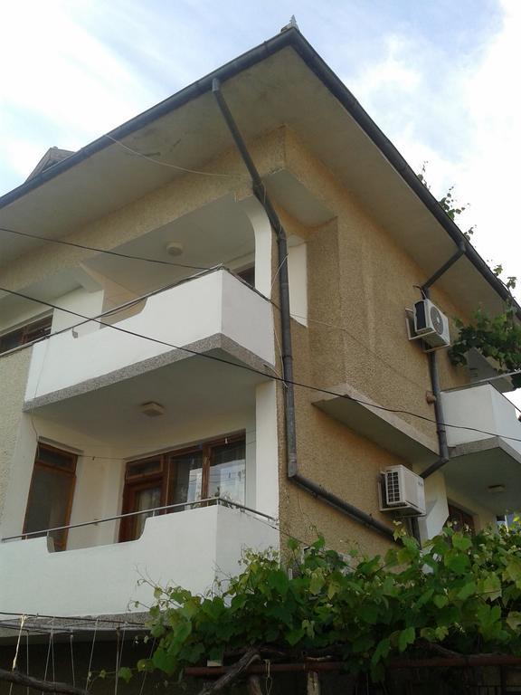 בלצ'יק Guest Rooms Radost מראה חיצוני תמונה